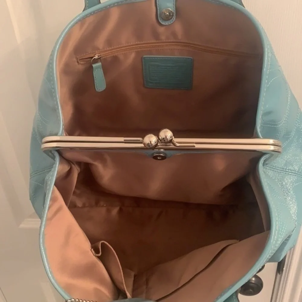 Coach signature patent