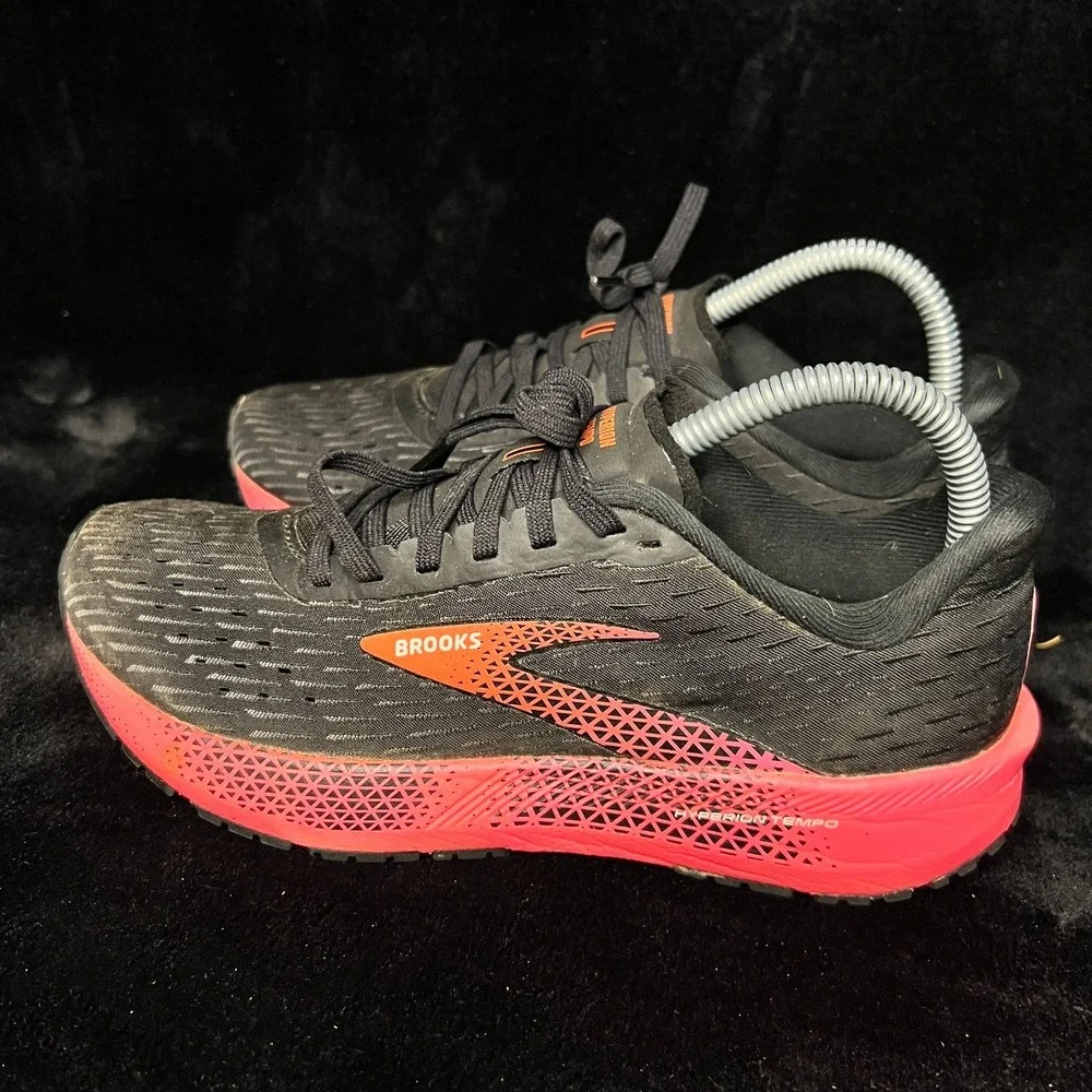 Brooks Hyperion Tempo 1203281B086 Womens 7.5 Work Out Shoes Black Coral Sneakers