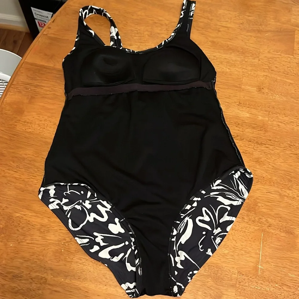 Hurley One Piece Swimsuit Ink Fresco Floral Black and White Womens Medium