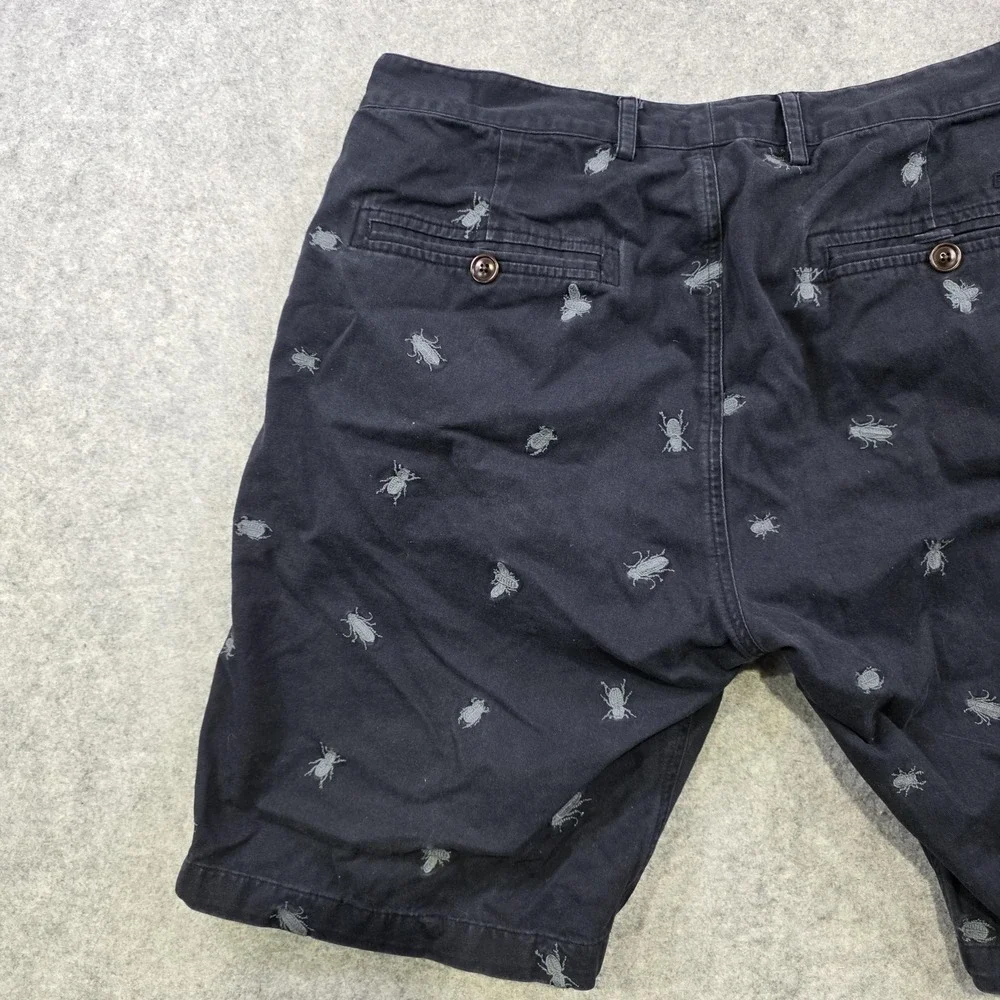 Barbour selling shorts