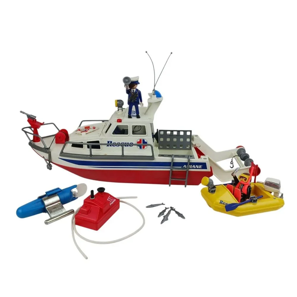 VTG PLAYMOBIL 3941 Ariane Rescue Boat  Dingy Figures Accessories Motor HTF 2000