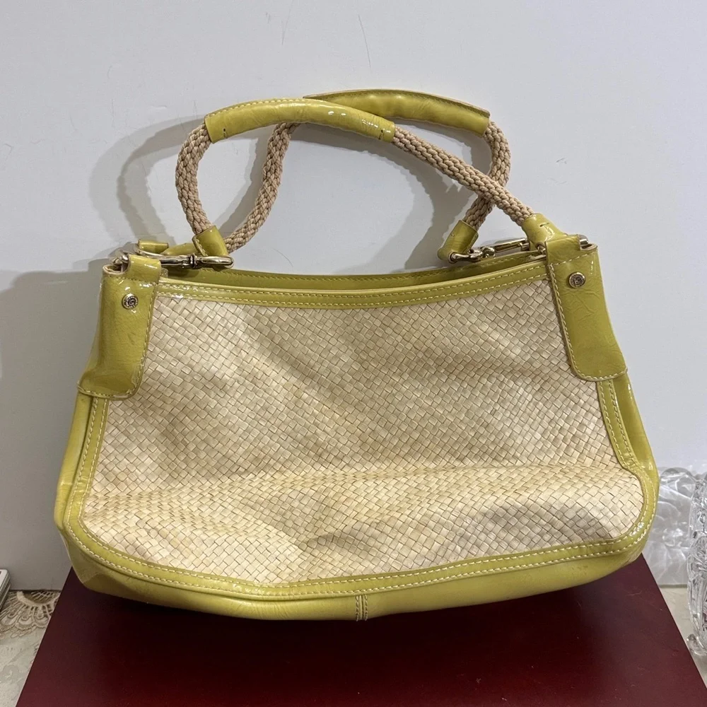 Liz Claiborne chic hand