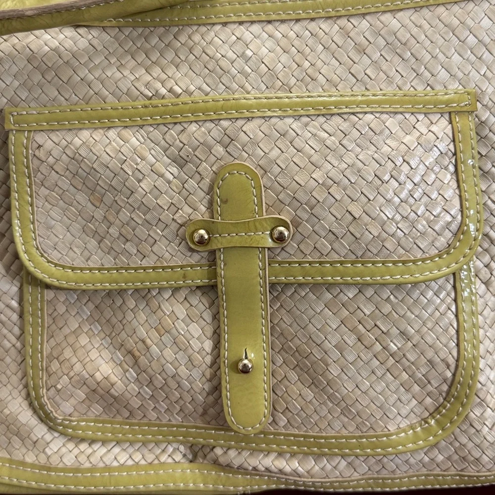 Liz Claiborne chic hand