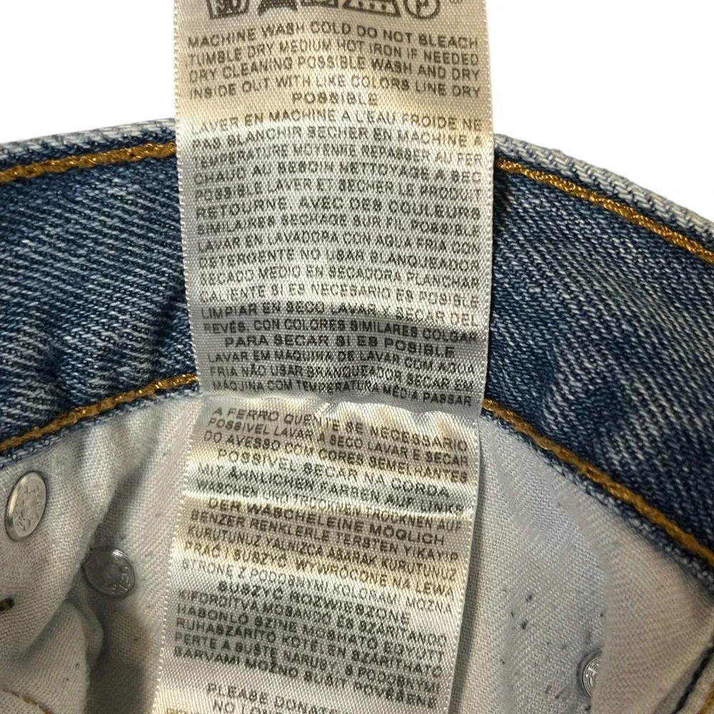 Levis inches department