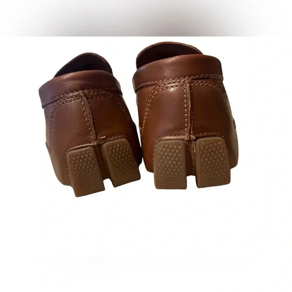 Clarks “add chic