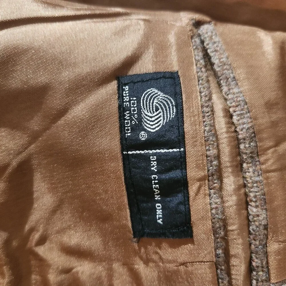 Tailored Classics holes back