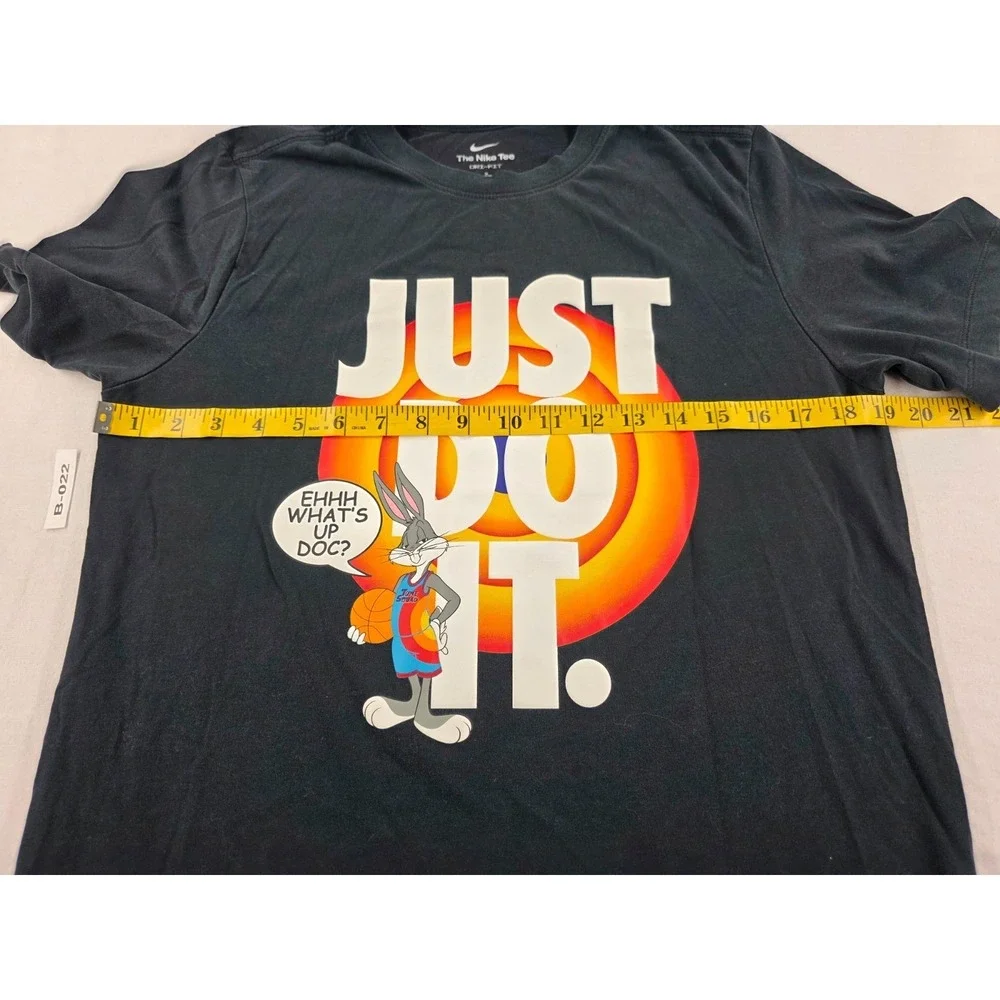Nike Space Jam Bugs Bunny Tune Squad Whats Up Doc Just‎ Do It T-Shirt M