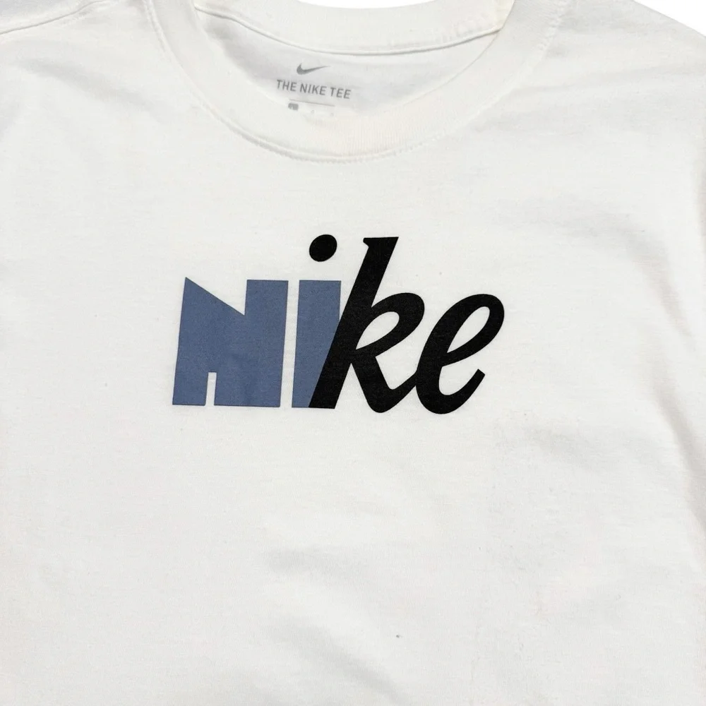 Nike girls graphic