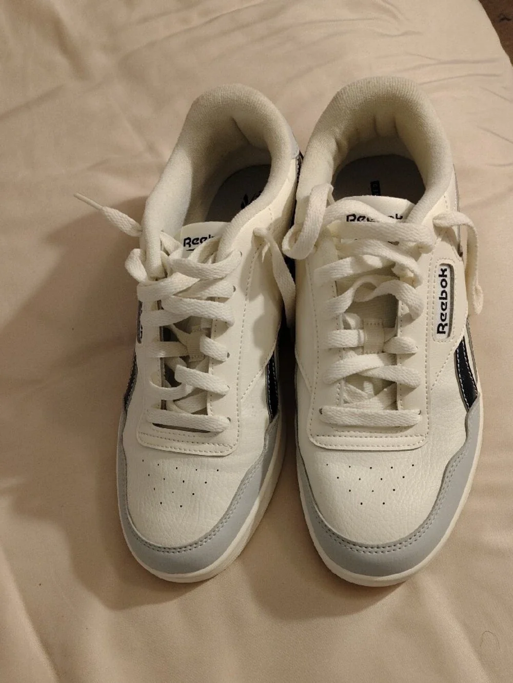 Reebok classic low