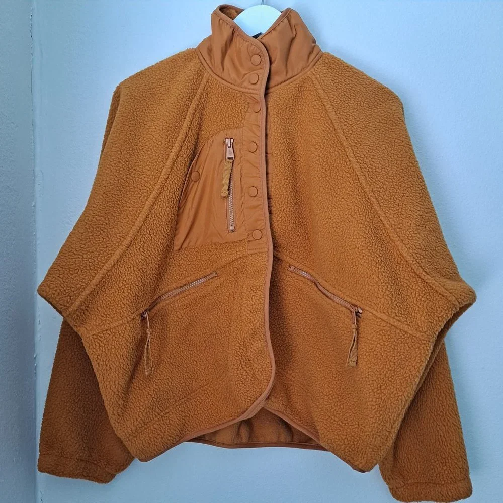 Free People closure soft front