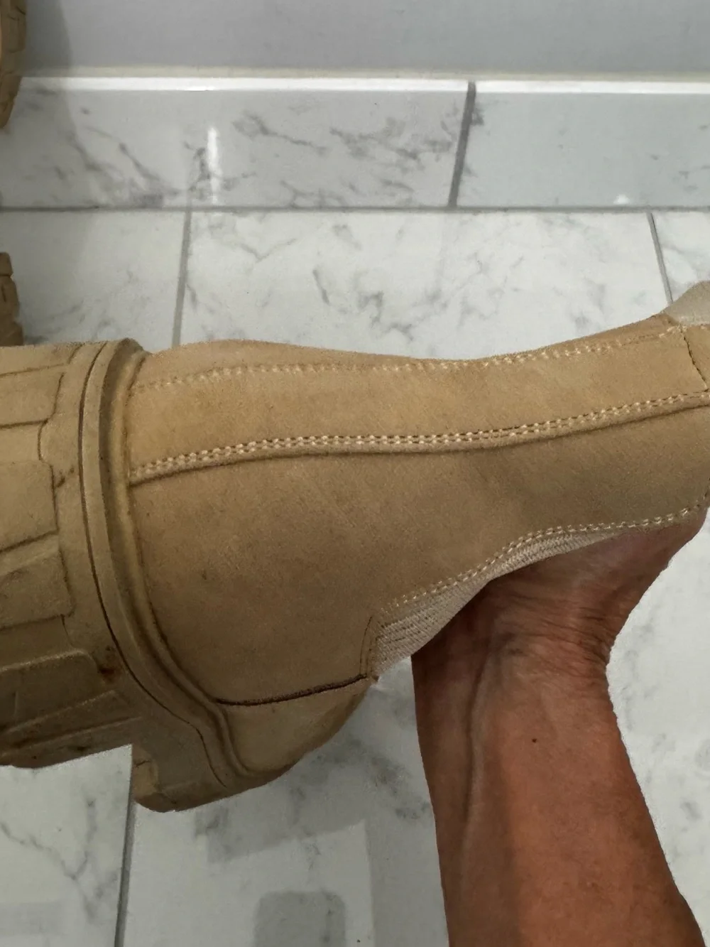jeossy stylish tan
