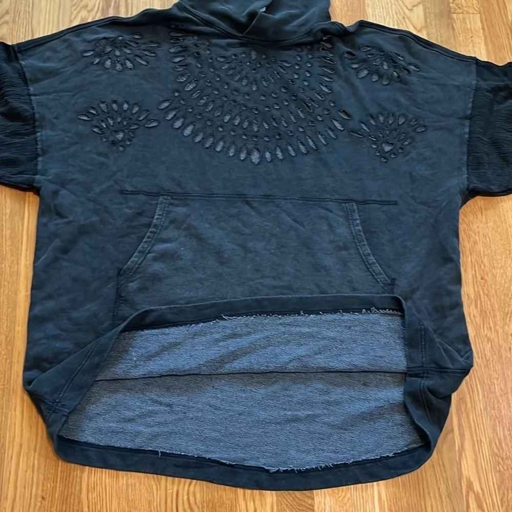 Free People Last Call Sweatshirt in Washed Black Size Large NWT