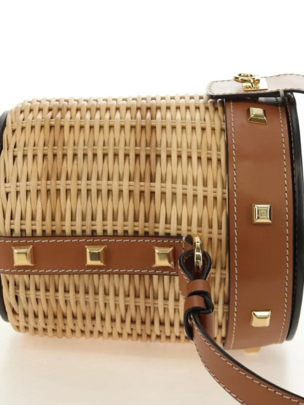 Salvatore Ferragamo Gancini Straw Bag Raffia Beige Gold Auth BA13293SM
