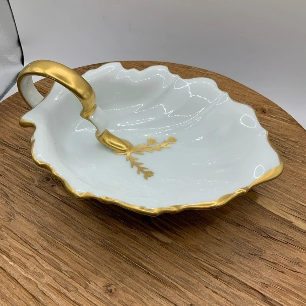 Vintage pre owned