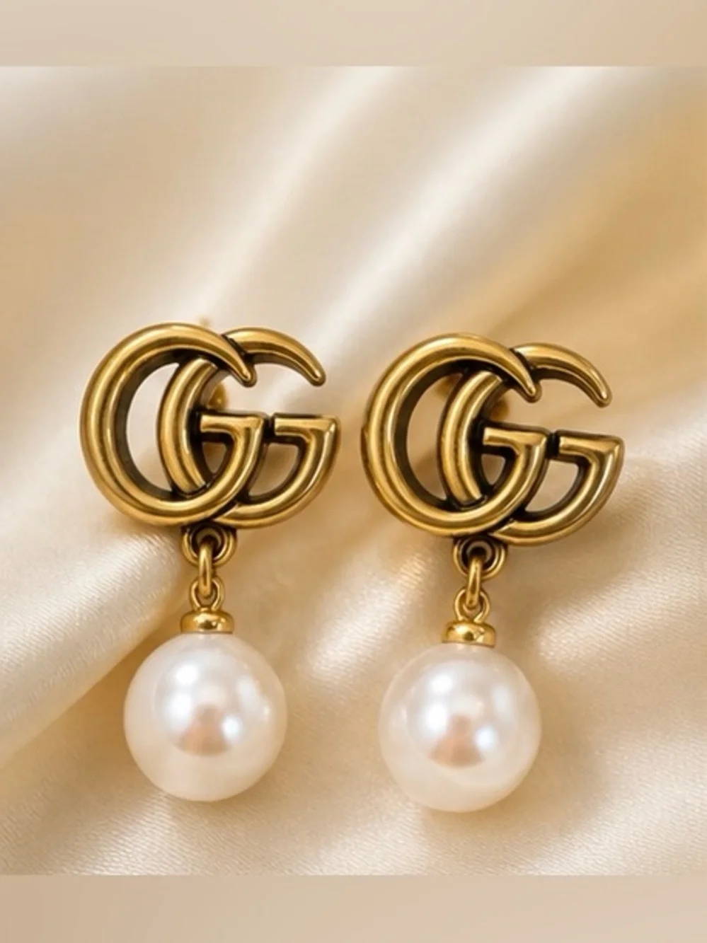 Gold-Tone Faux Pearl Drop Earrings – Classic Statement Dangle Earrings