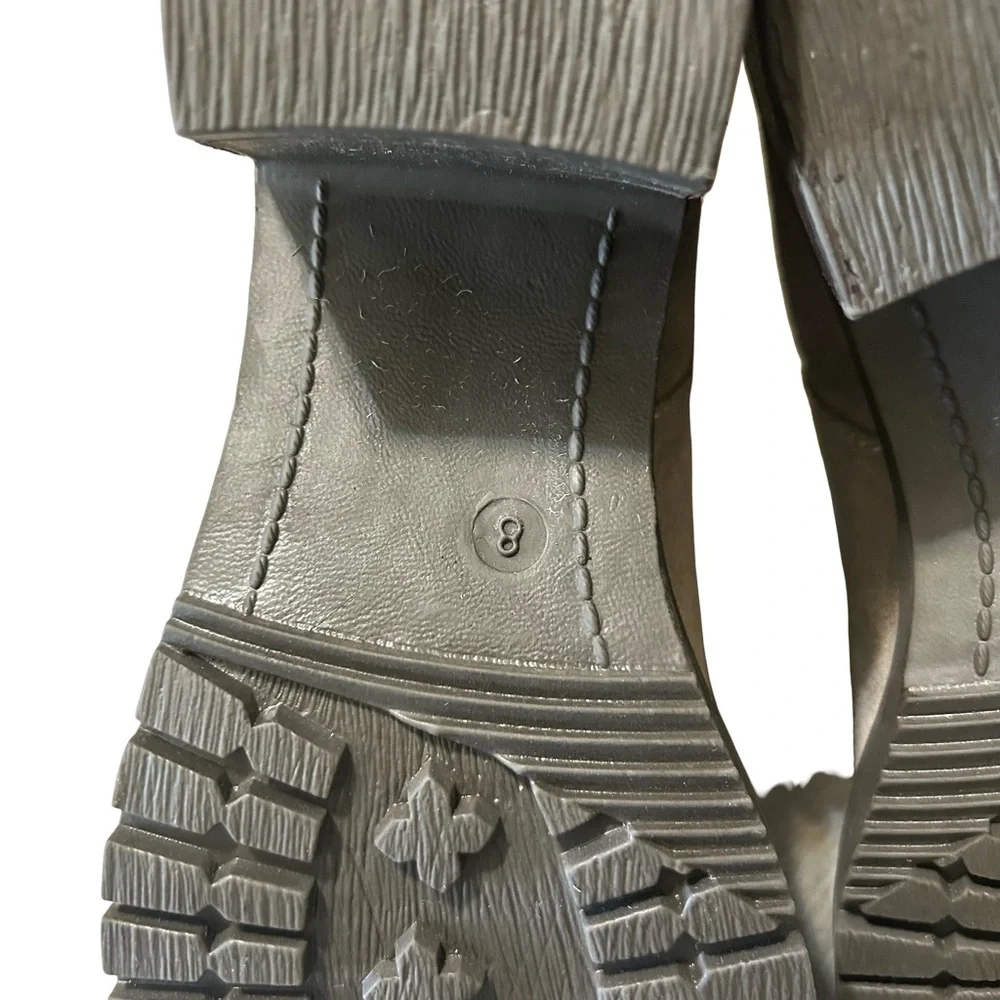 Vintage Foundry Gray Distressed Suede Faux Fur Ankle Boots  Size 8