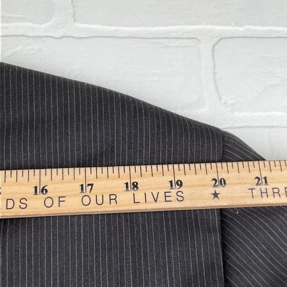 Jos A Bank Blazer Men 46R Charcoal Gray White Pinstripe‎ Signature Gold Jacket