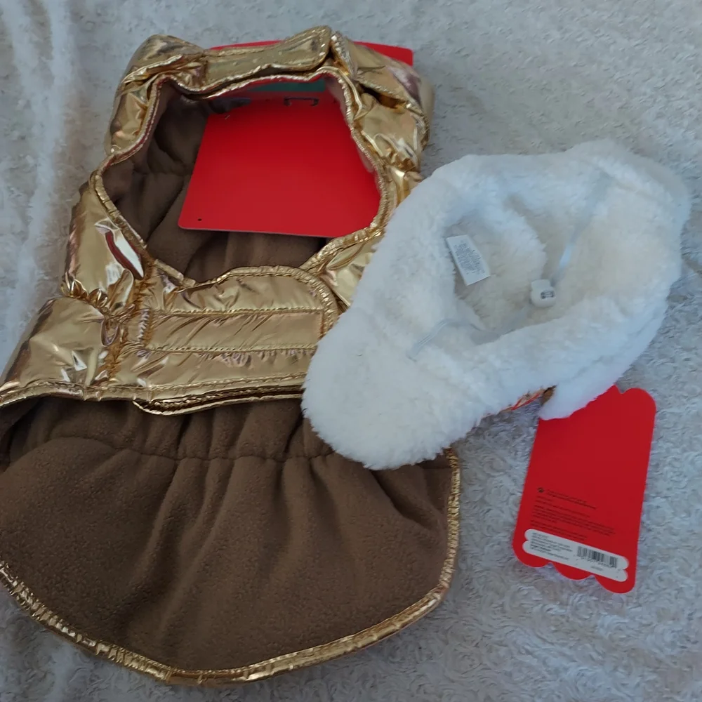 Boots & Barkley chic gold
