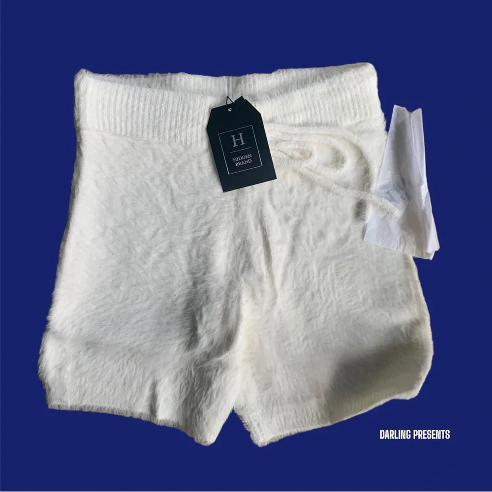 Hidden Brand Fluffy Shorts Women Color White Size M