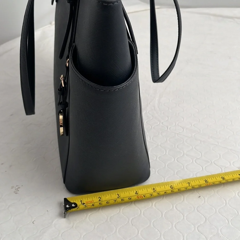 Michael Kors navy blue Jet Set large tote 30F4GTTT9L-414