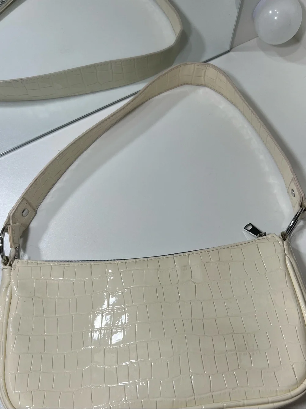H&M sleek cream