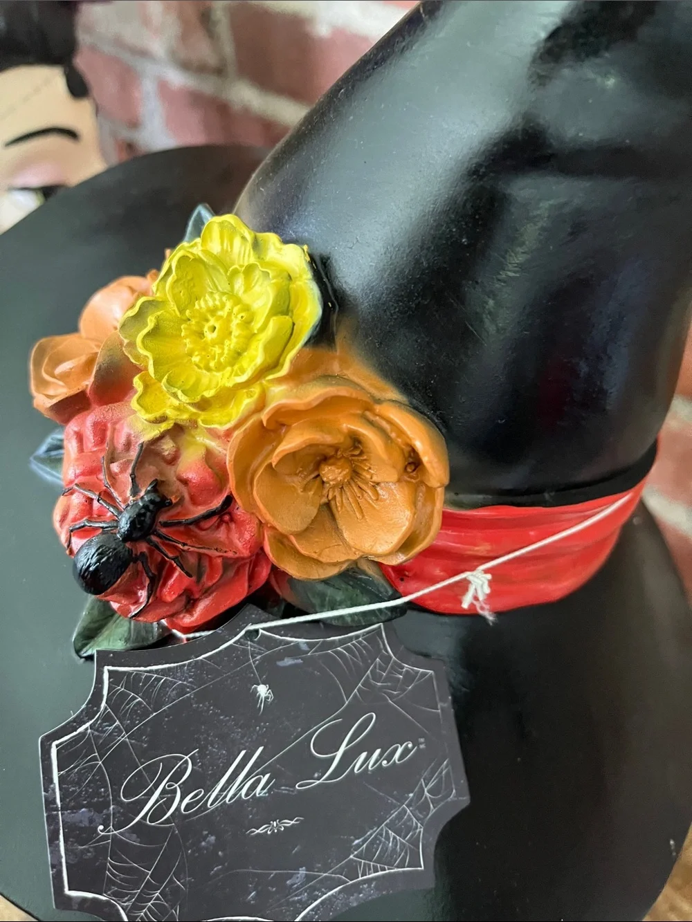 Bella Luxx decorative witch