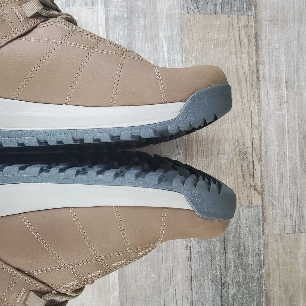 Oboz Footwear new without