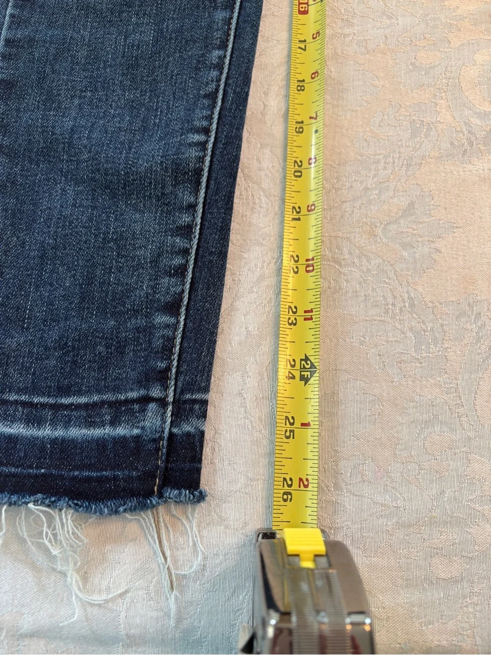 Judy Blue distressed skinny