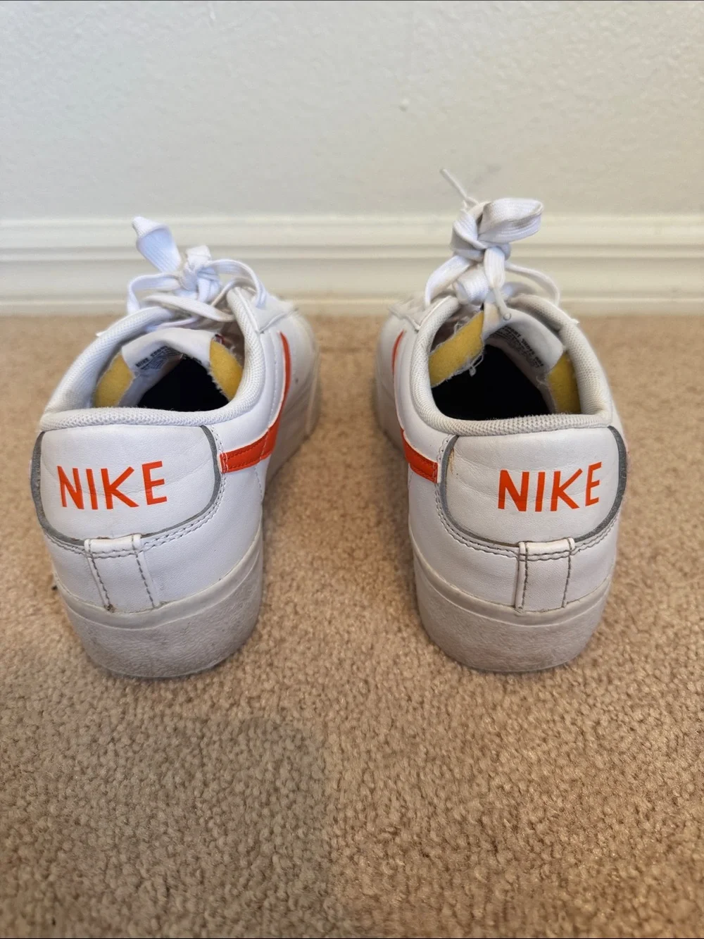 Nike classic low