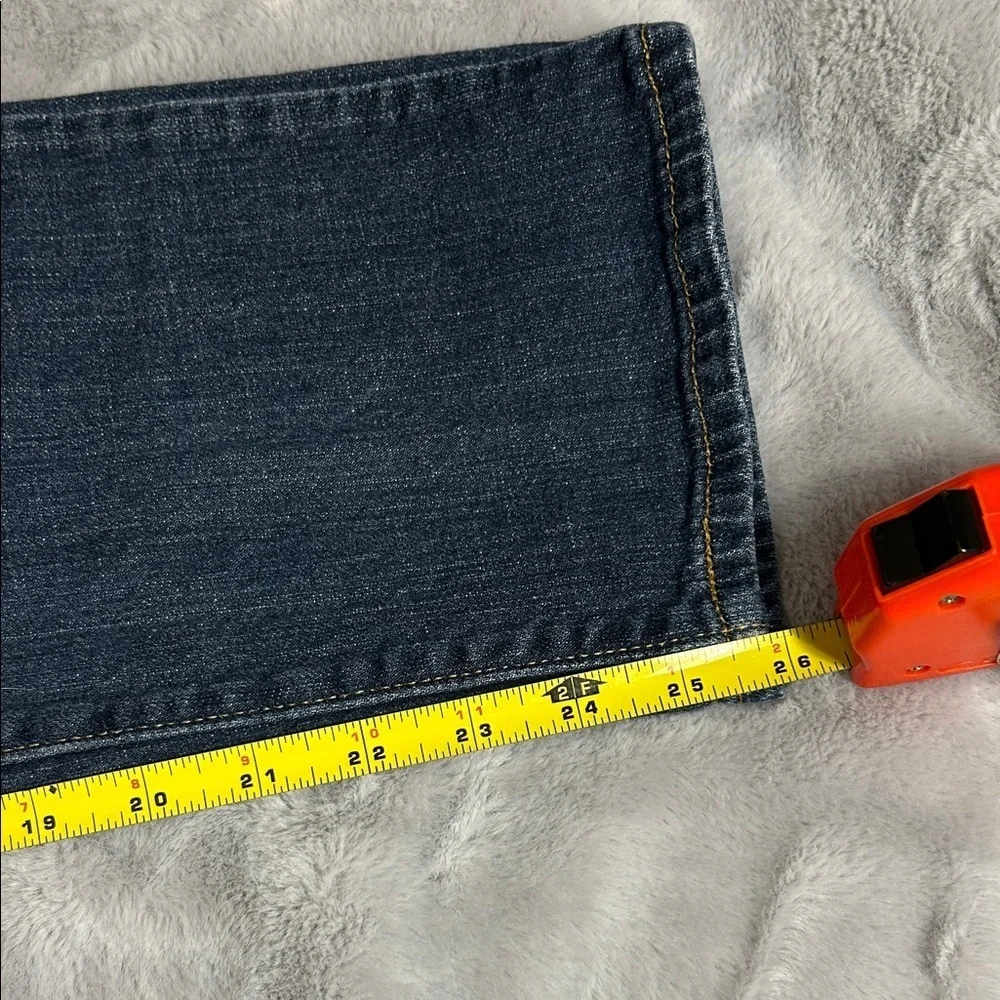 Levis these size
