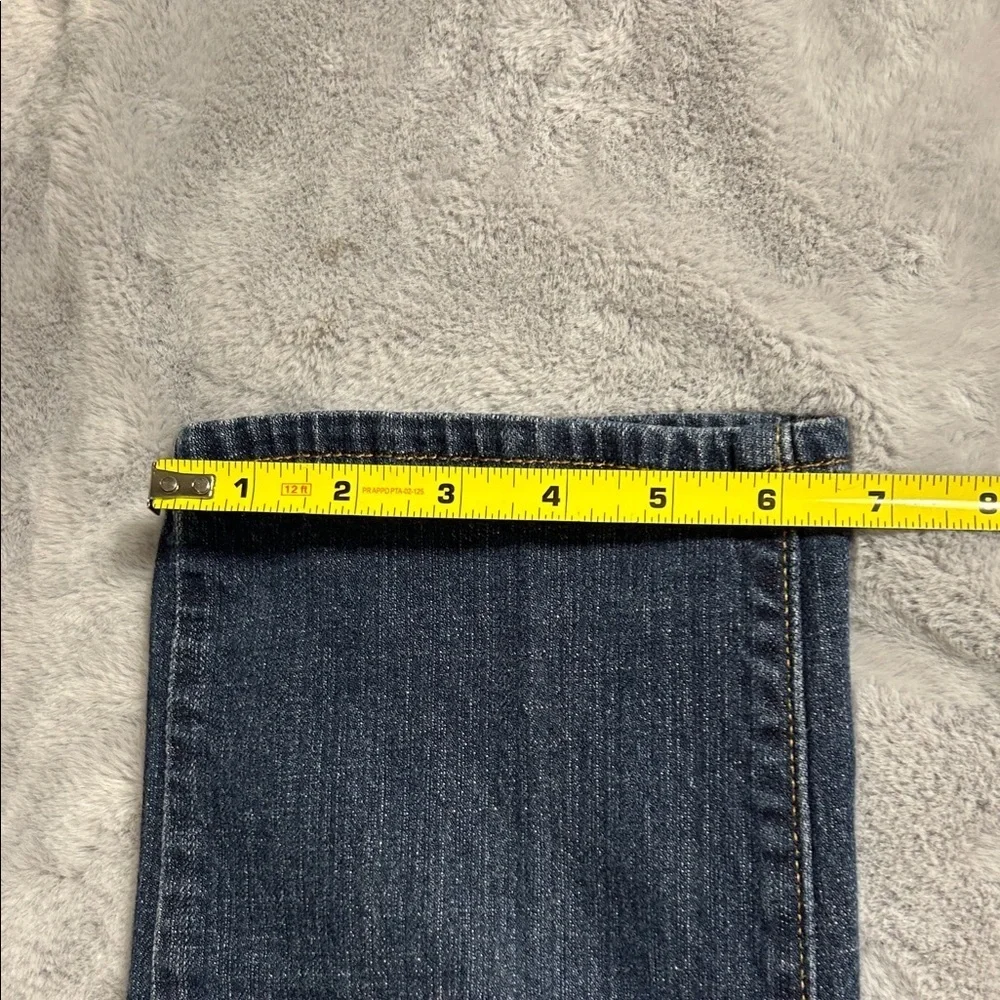 Levis these size