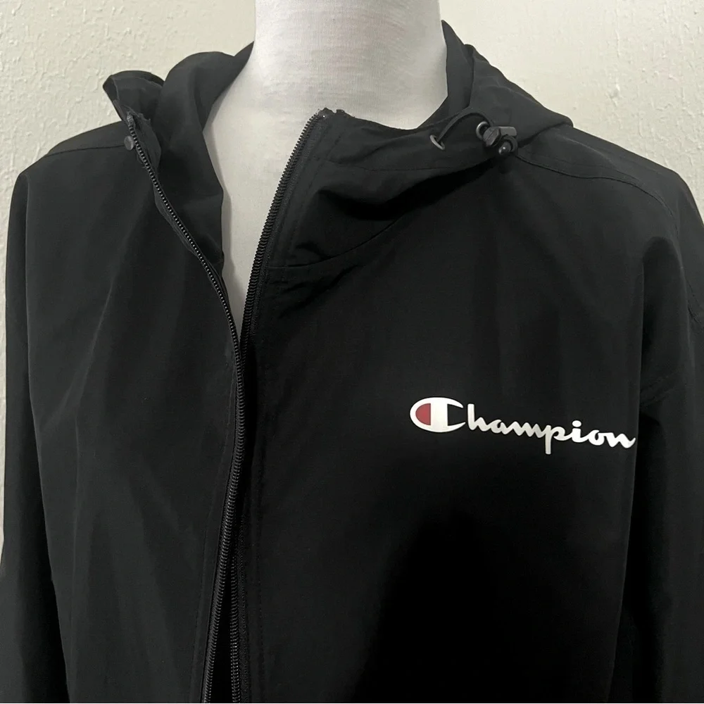 Champion questions leave