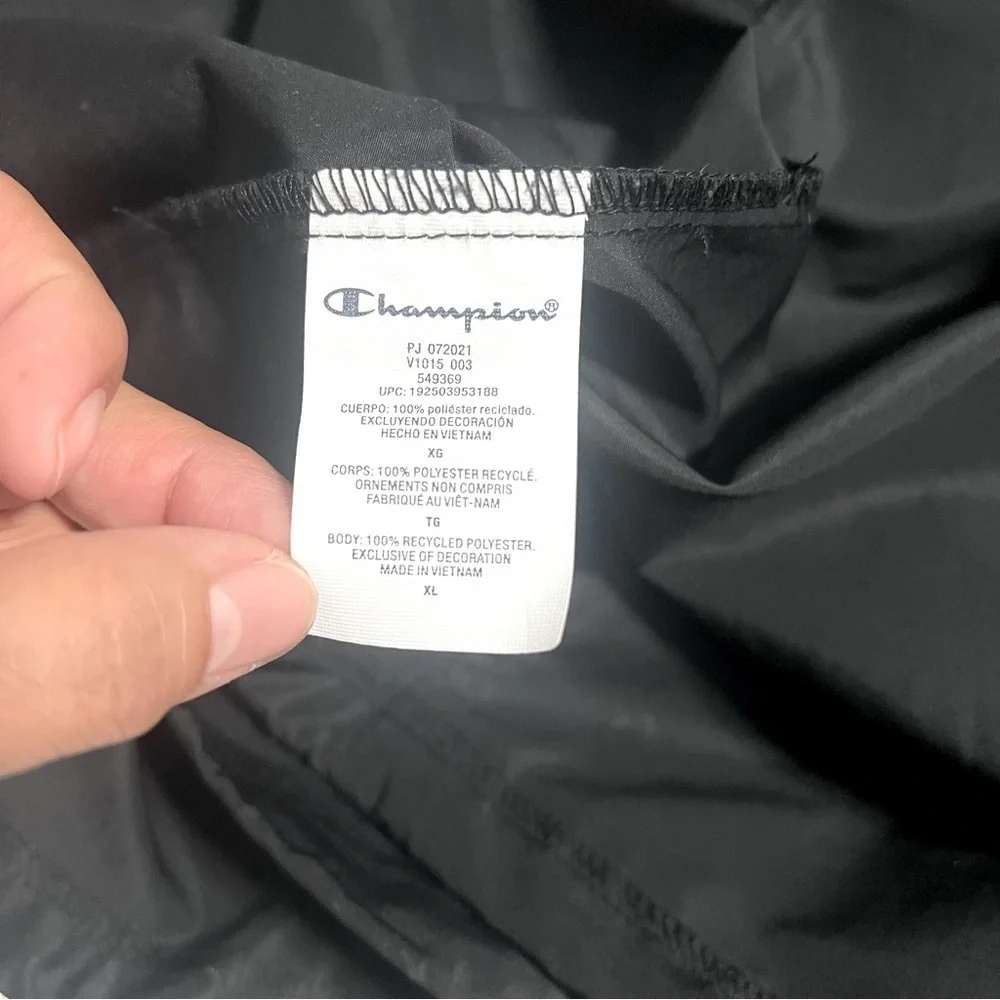 Champion questions leave