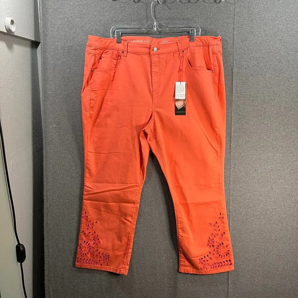 Laurie Felt Regular Daisy Floral Embroidered Ankle_Jeans Light Coral Plus 24