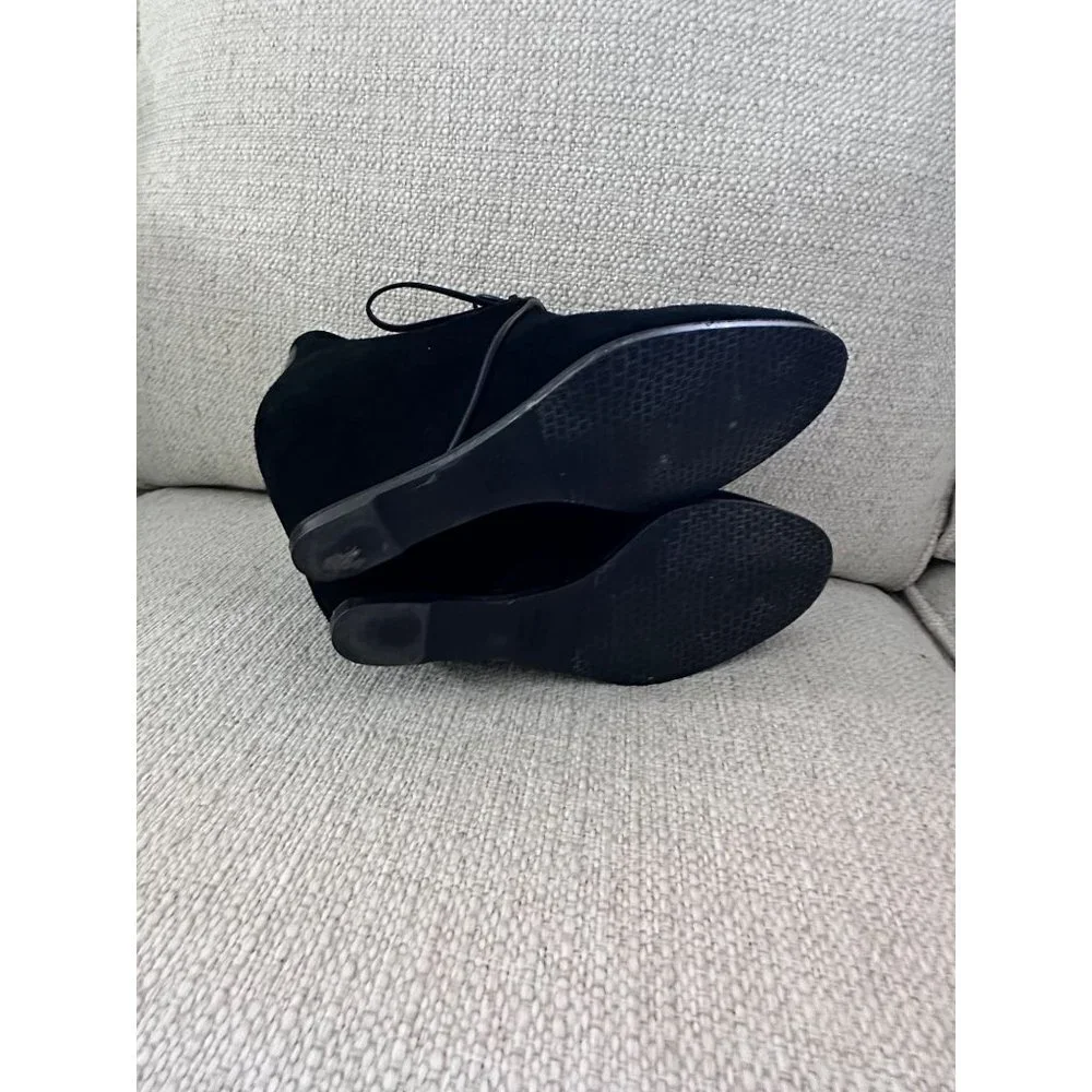 Stuart Weitzman stuart weitzman