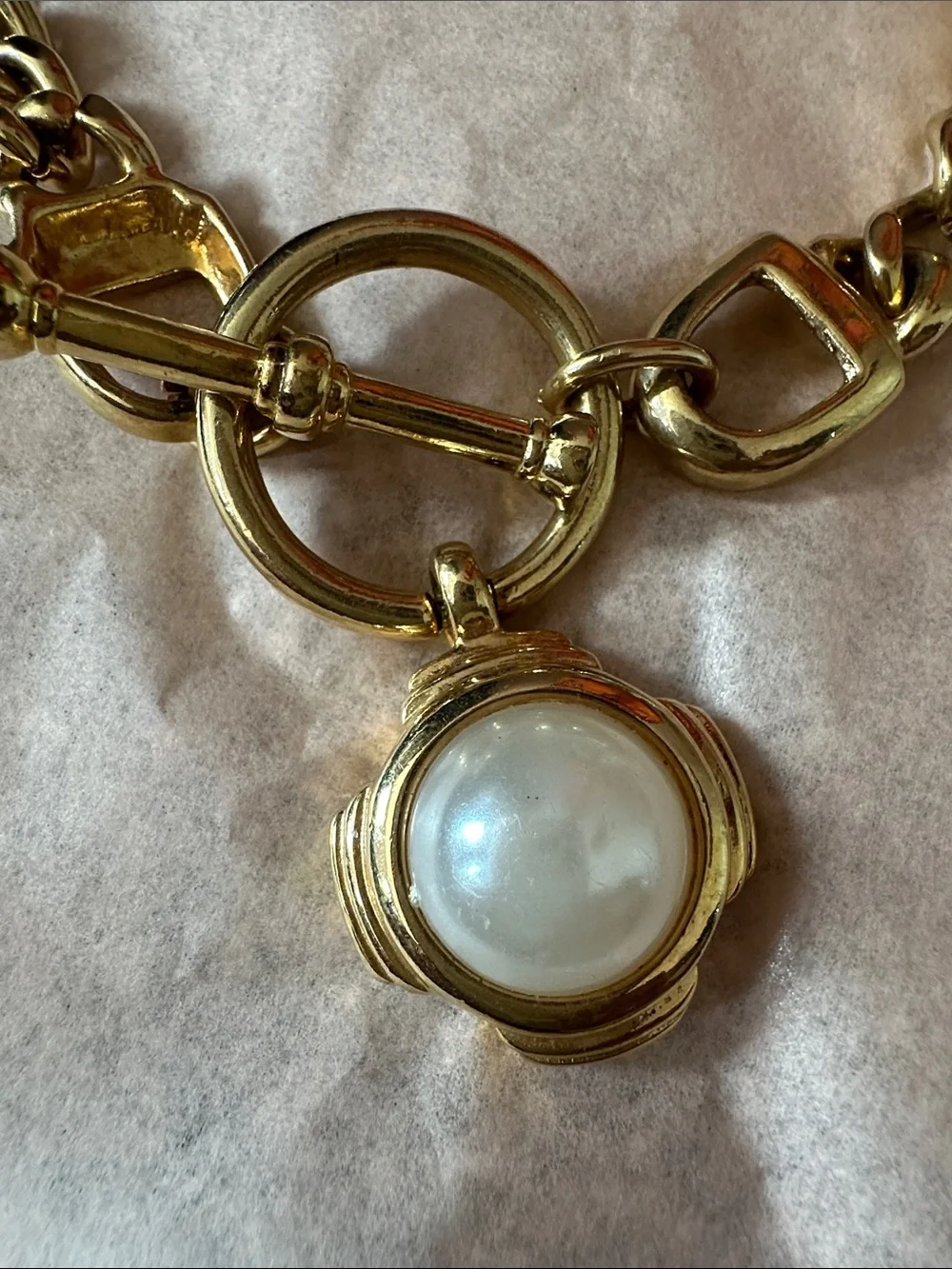Vintage wearable classic serves