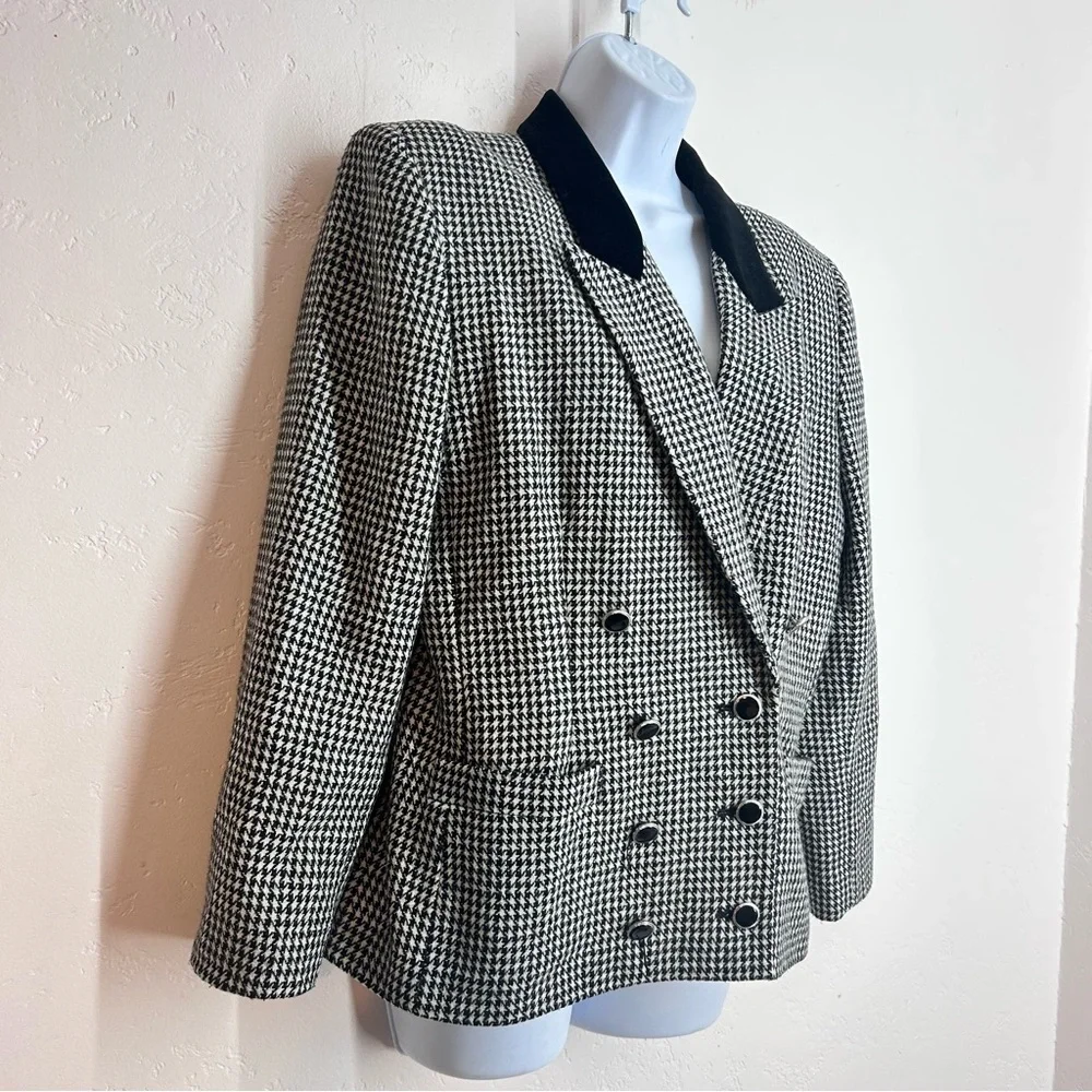 Lord & Taylor lord taylor