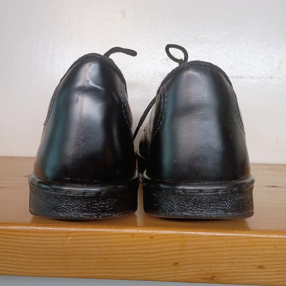 thorogood black derby