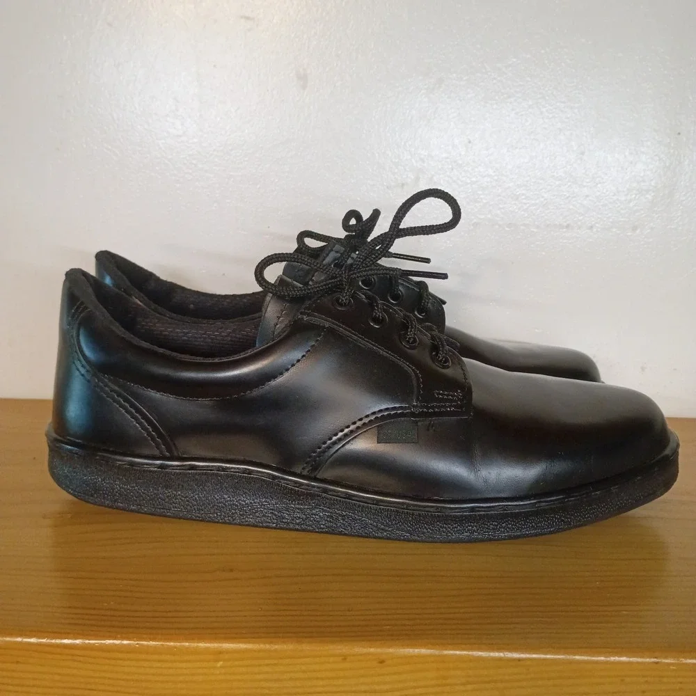 thorogood black derby