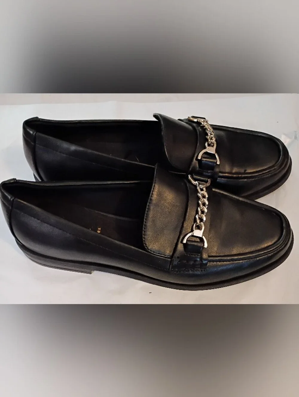 Anne Klein Black Leather Slip-On Loafers with Silver Chain Size 8 M