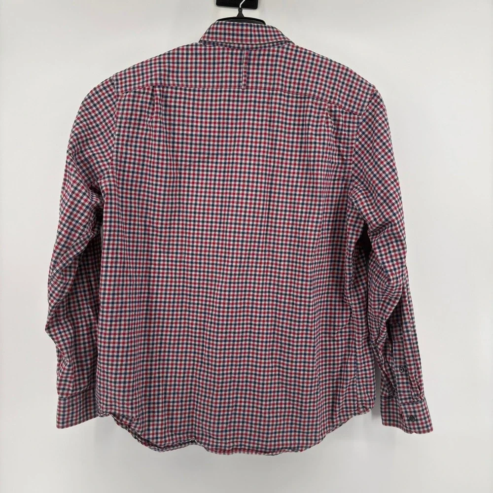 Banana Republic this suitable provides