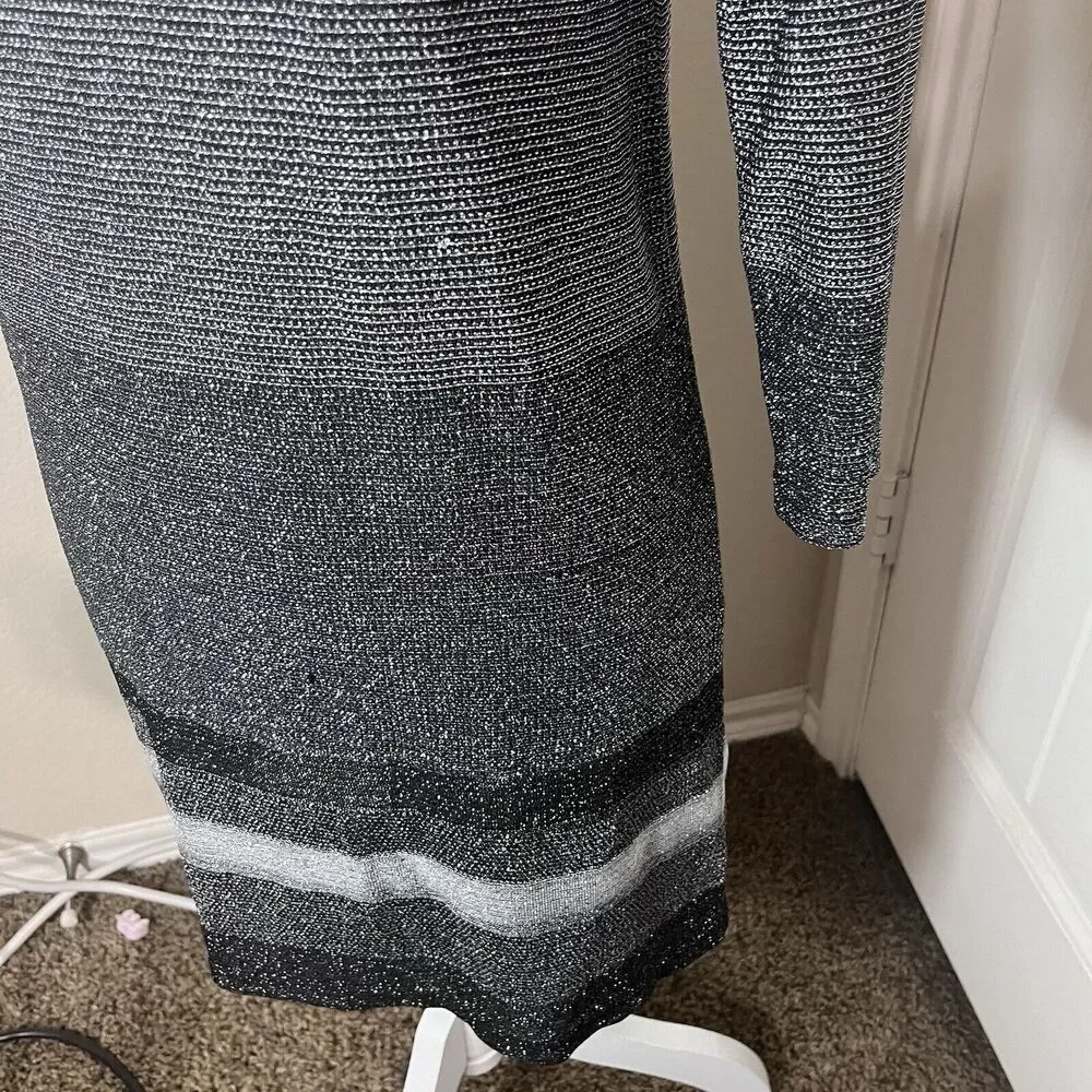White House Black Market whbm white