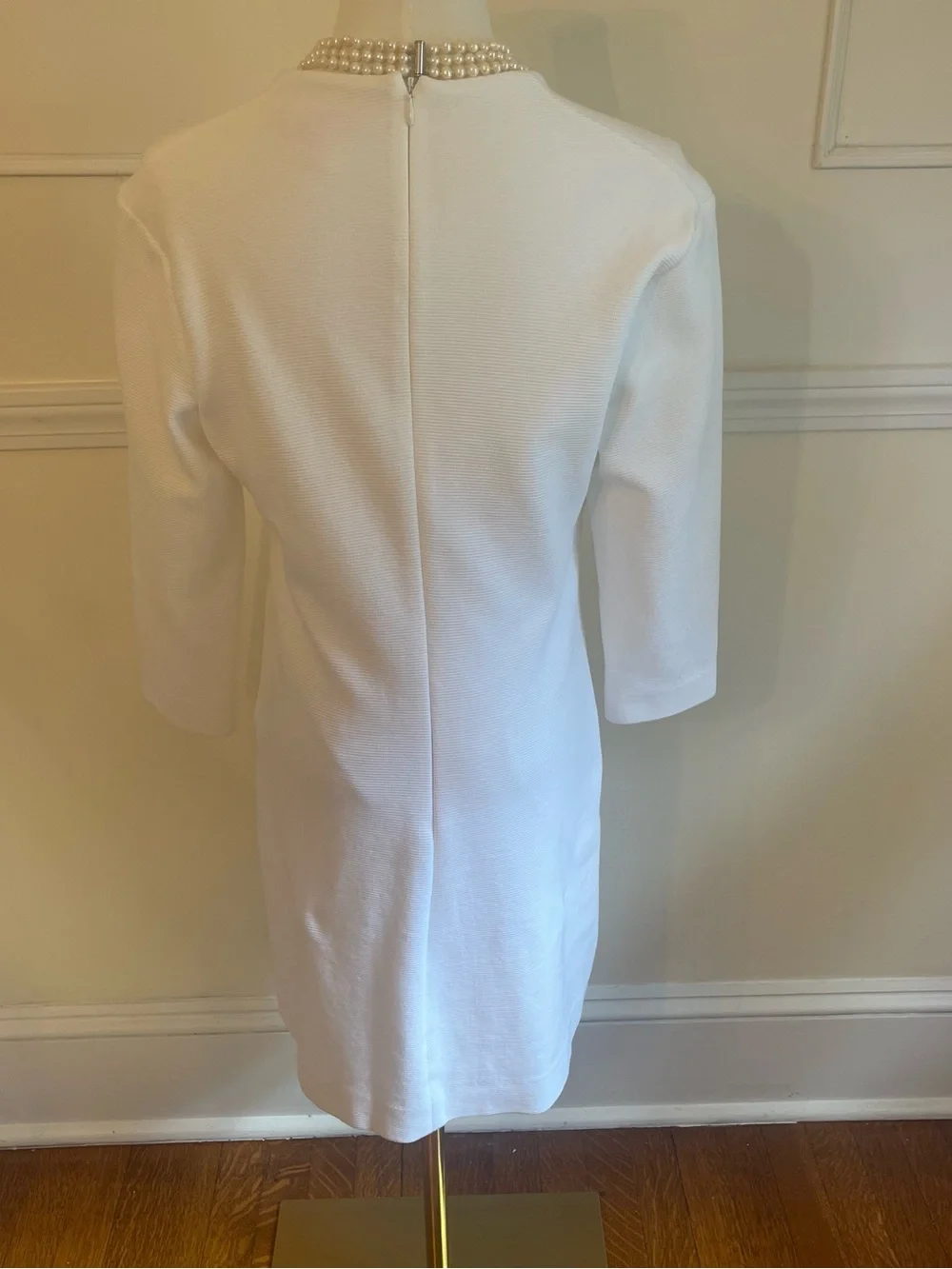 Lilly Pulitzer clean neck