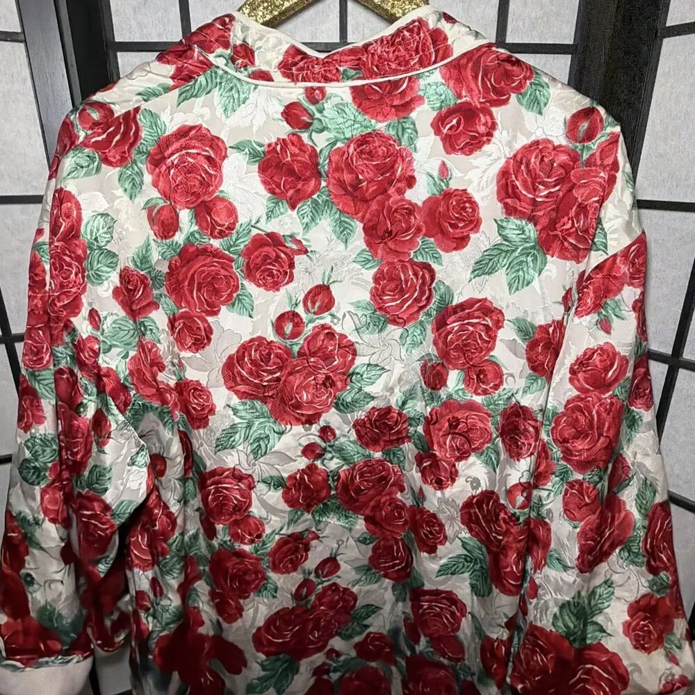 Victorias Secret has closure satin