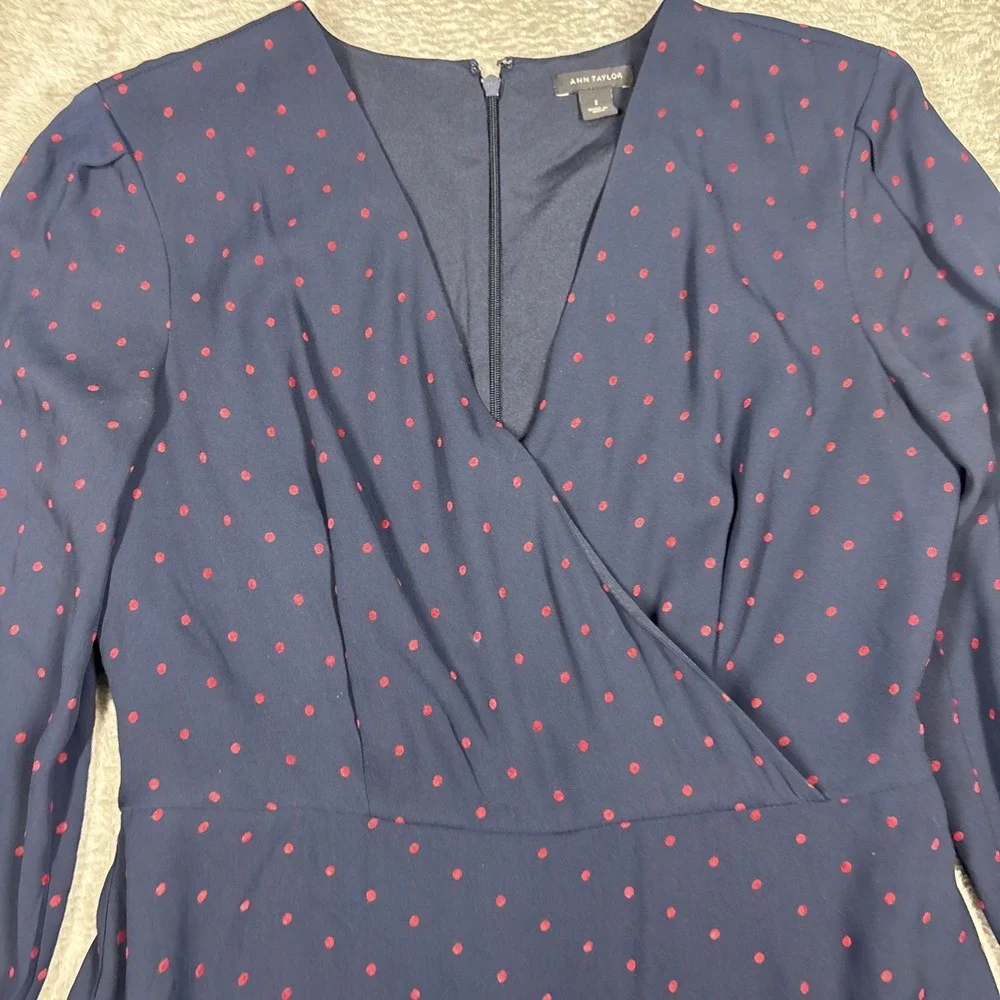 Ann Taylor Red Polka Dot Navy Seamed‎ V-neck Fit Flare Dress Size 2