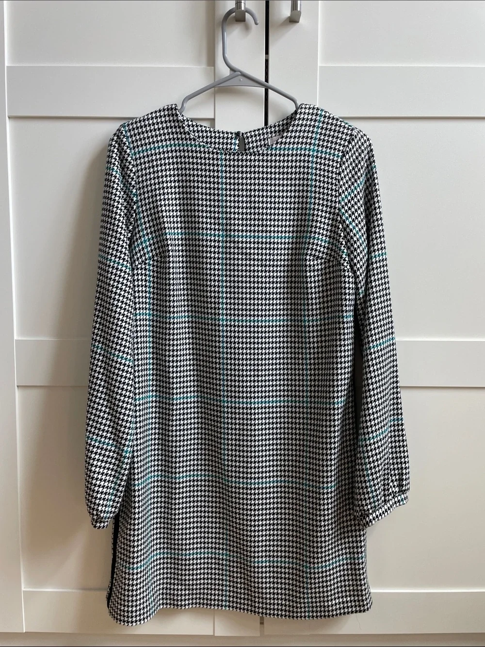 Small Zara Black and White Houndstooth Long Sleeve Dress