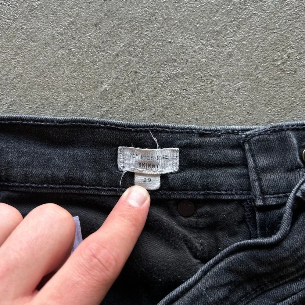 Madewell laid elderbush