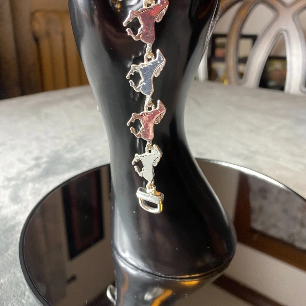 BeachLifestylesShop horse bracelet