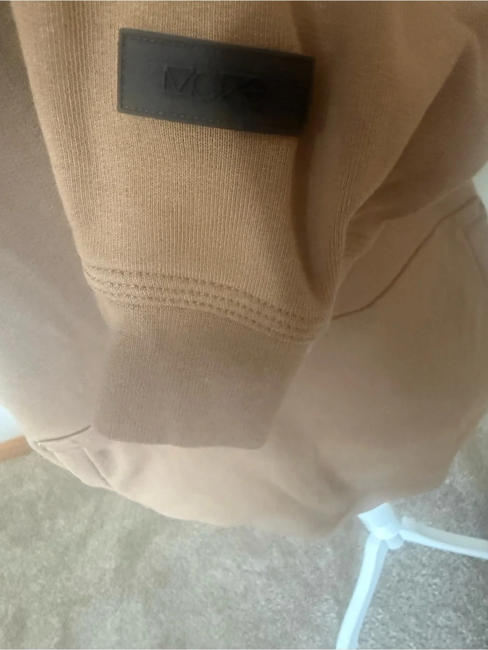 H&M men’s sweatshirt