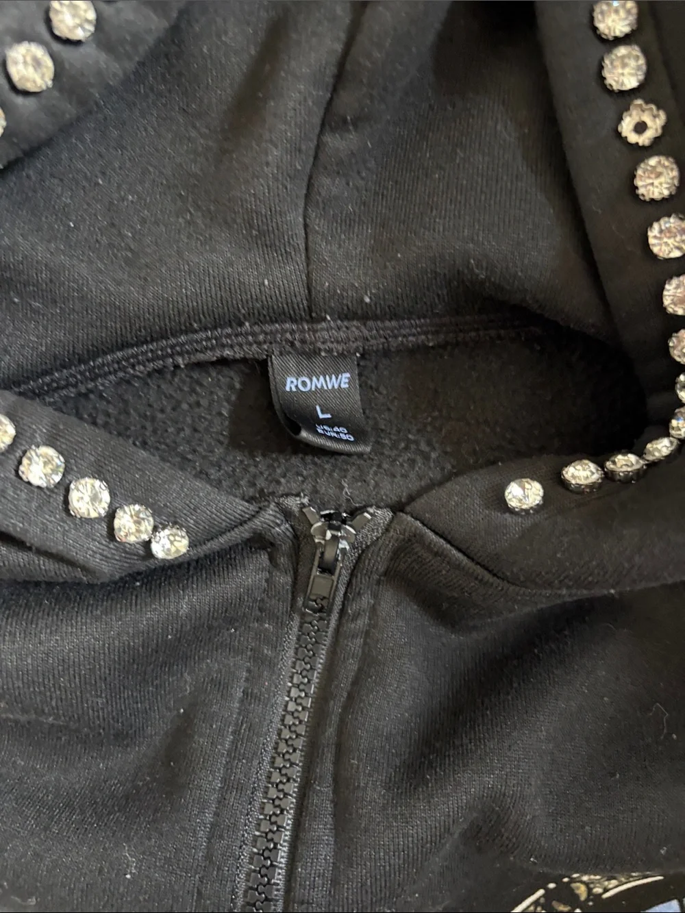 ROMWE black zip